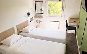 Unisotel Bollene A7 Renove Ex-Hotel F1